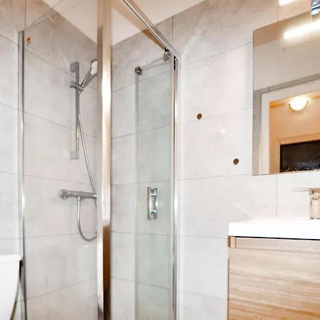 Дом отдыха 1 Bedroom Stunning In *