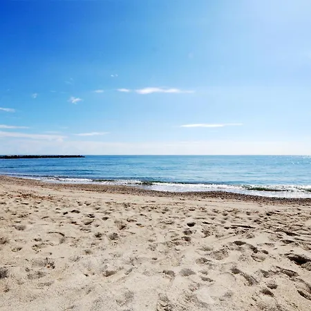 Semesterbostad 1 Bedroom Stunning In